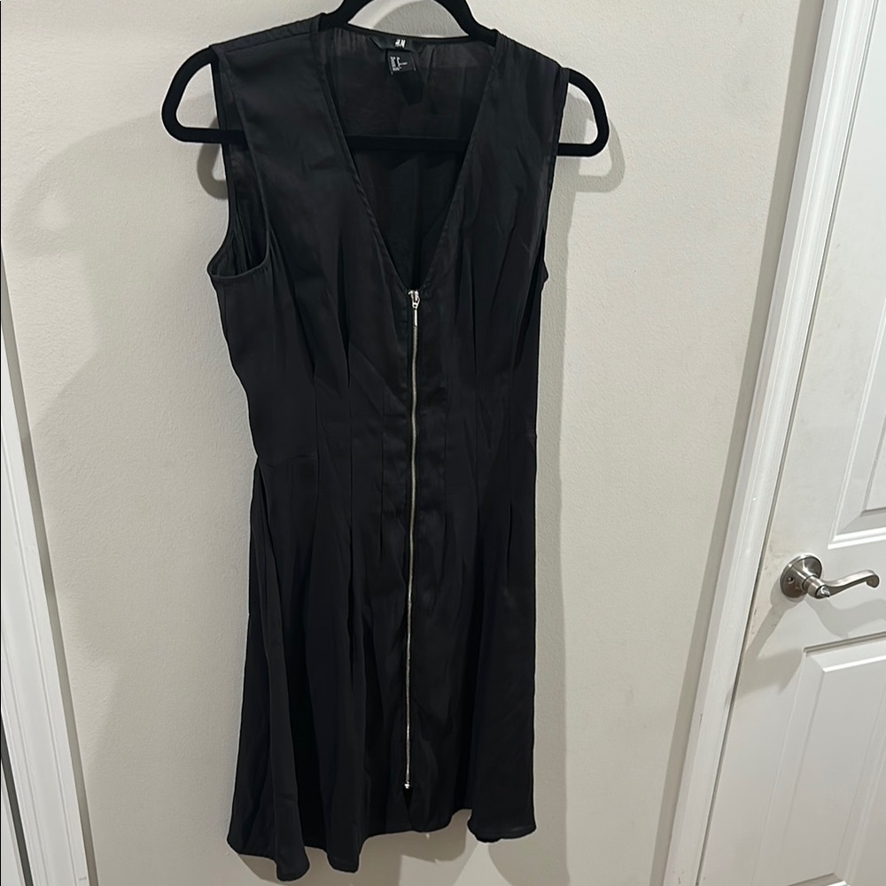 H&M Black and Silver Sheath Midi Dress V-Neck Sleeveless